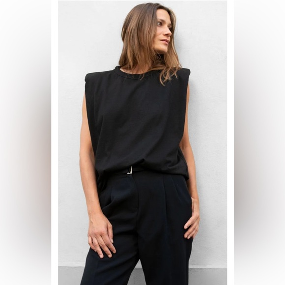 The Frankie Shop Eva Padded Shoulder Muscle T-Shirt Black Size Extra Small. - Picture 4 of 14